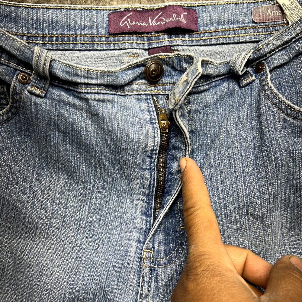 Gloria Vanderbilt Amanda Jeans Women’s Size 10 Classic Tapered Leg Light Wash - Picture 7 of 16